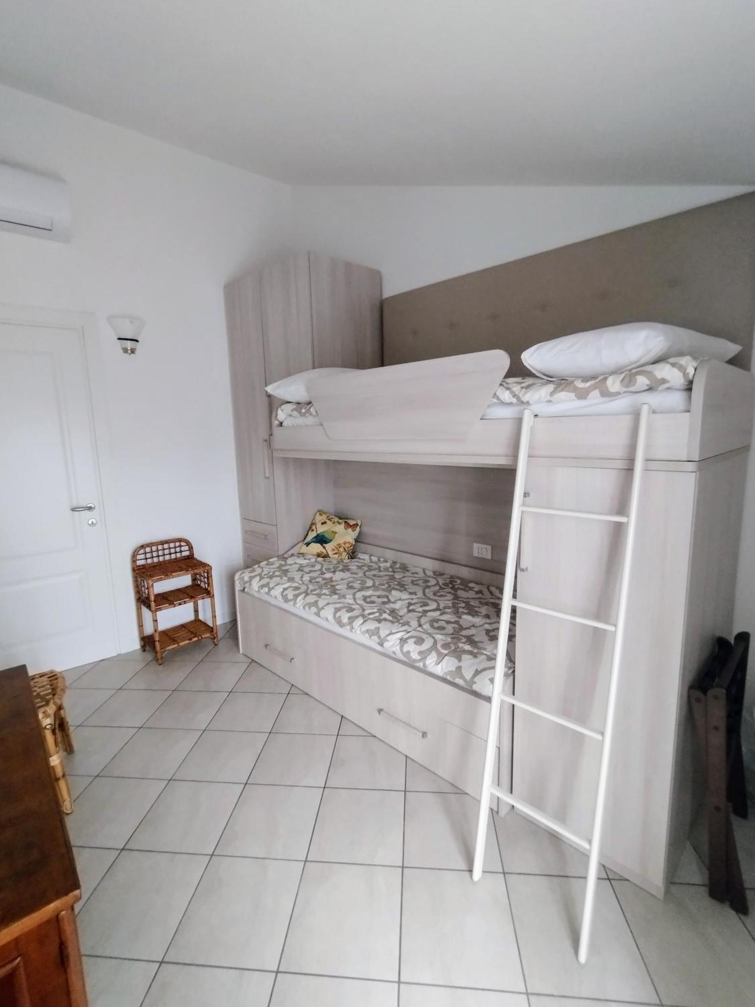 Mansarda Di Masha Appartement Villongo SantʼAlessandro Buitenkant foto