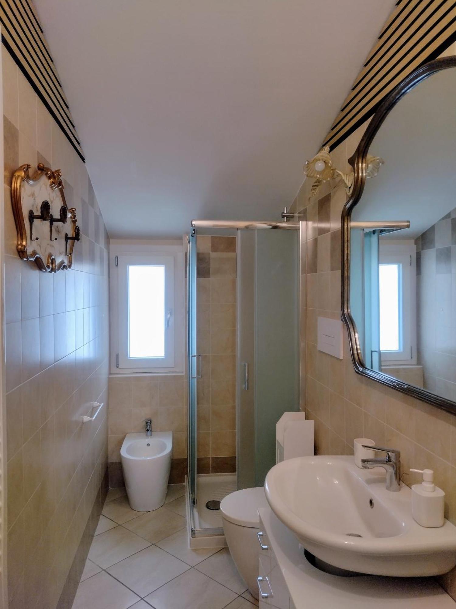 Mansarda Di Masha Appartement Villongo SantʼAlessandro Buitenkant foto